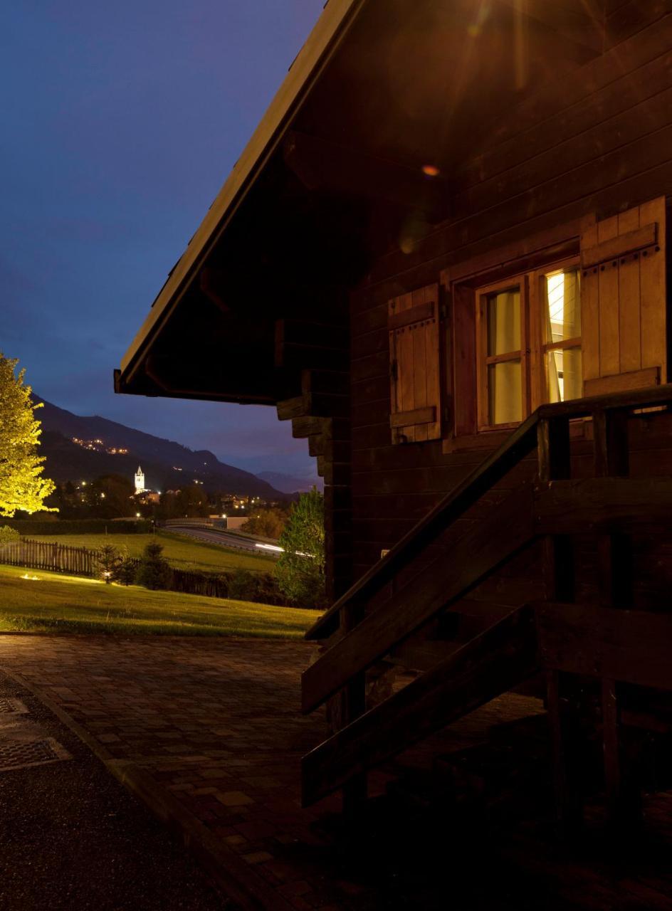 Hotel Village Pollein Exterior photo